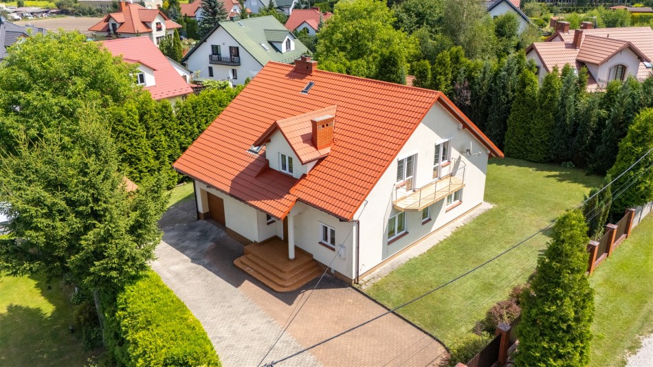 Dom Sprzedaż - świętokrzyskie, kielecki, Piekoszów