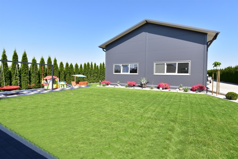 Dom Sprzedaż - świętokrzyskie, kielecki, Strawczyn, Chełmce