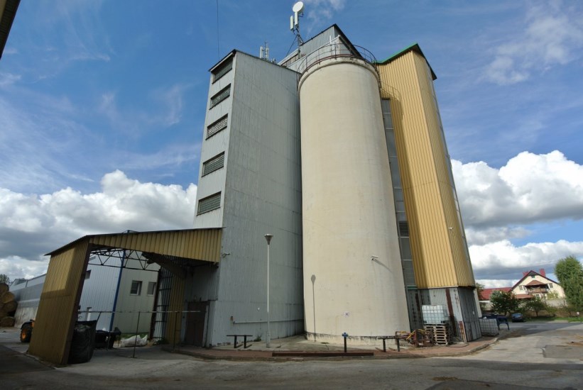 Lokal Sprzedaż - świętokrzyskie, kielecki, Chmielnik