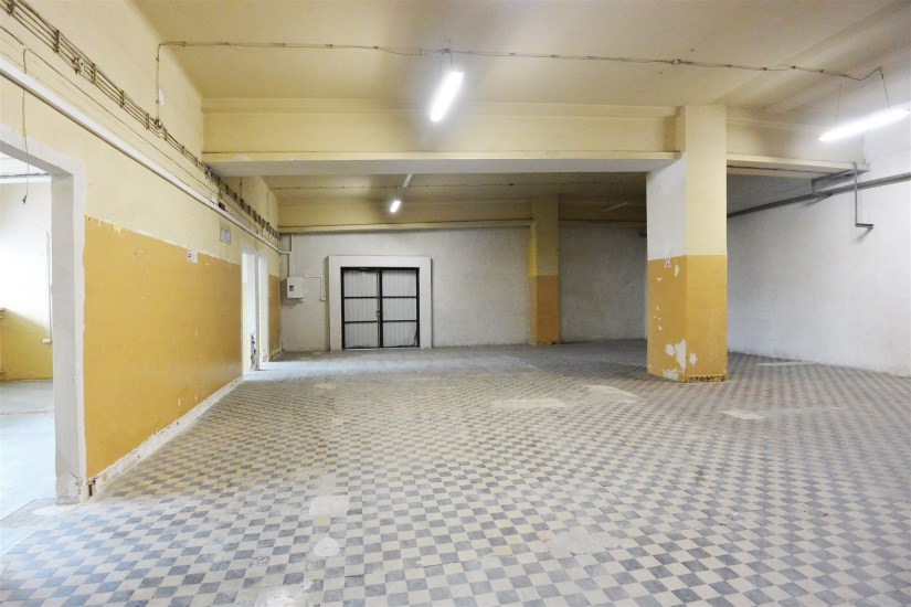 Hala Wynajem - świętokrzyskie, Kielce m., Kielce, Pod Telegrafem