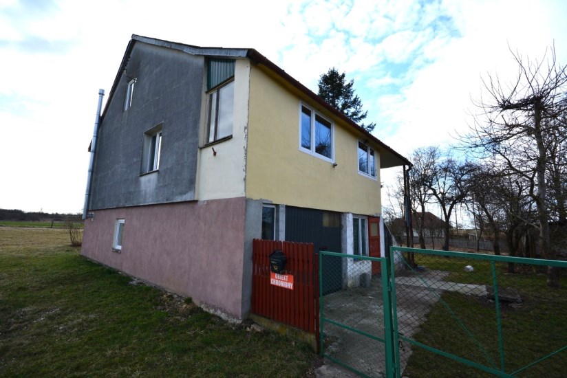 Dom Sprzedaż - świętokrzyskie, kielecki, Morawica, Radomice