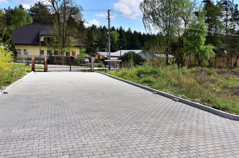 Hala Sprzedaż - świętokrzyskie, kielecki, Piekoszów, Zajączków