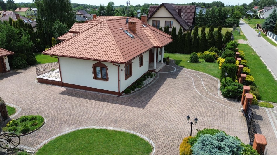 Dom Sprzedaż - świętokrzyskie, konecki, Końskie, Piła