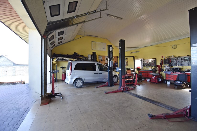 Hala Sprzedaż - świętokrzyskie, jędrzejowski, Oksa, Błogoszów