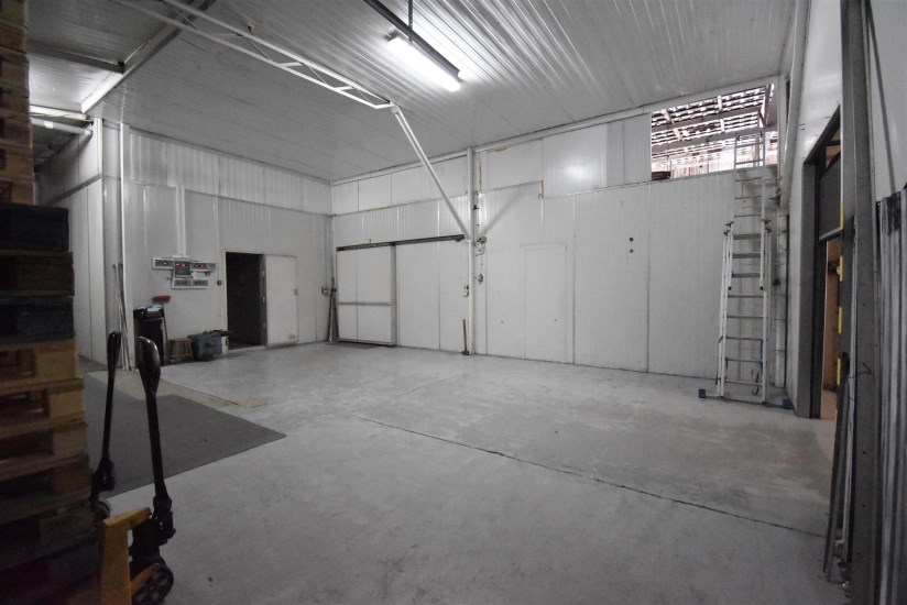 Hala Sprzedaż - świętokrzyskie, kielecki, Zagnańsk, Zachełmie