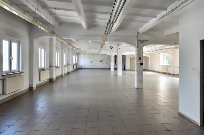 Hala Wynajem - świętokrzyskie, Kielce m., Kielce, Pakosz