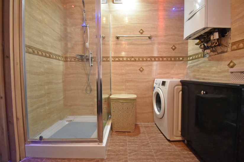 Dom Sprzedaż - świętokrzyskie, Kielce m., Kielce, Białogon