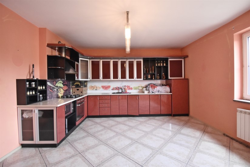 Dom Sprzedaż - świętokrzyskie, Kielce m., Kielce, Białogon