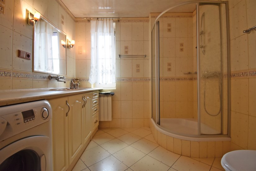 Dom Sprzedaż - świętokrzyskie, Kielce m., Kielce, Białogon