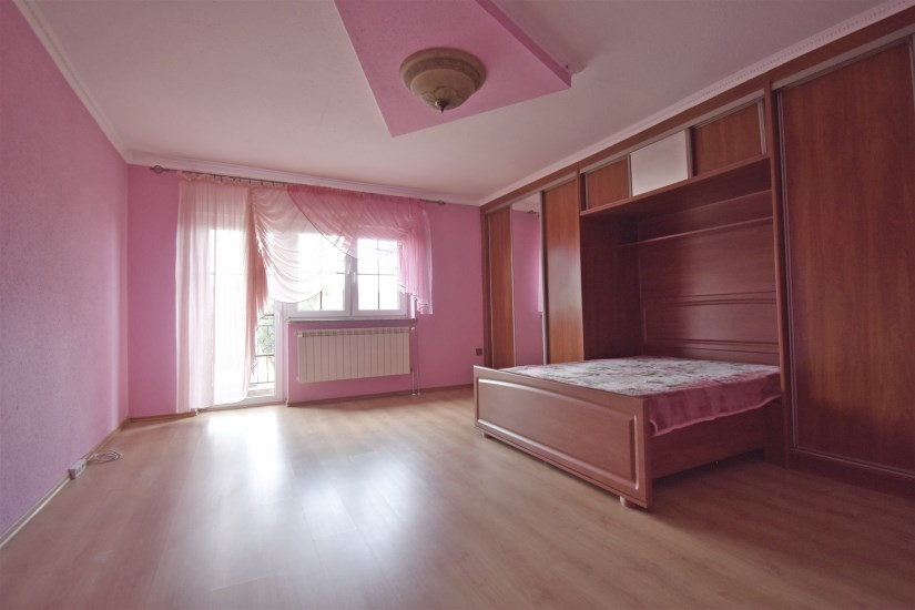 Dom Sprzedaż - świętokrzyskie, Kielce m., Kielce, Białogon