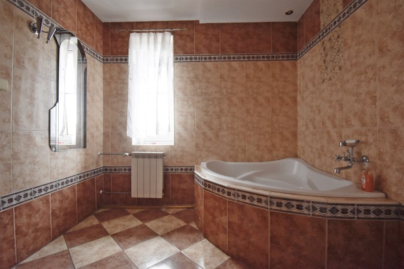 Dom Sprzedaż - świętokrzyskie, Kielce m., Kielce, Białogon