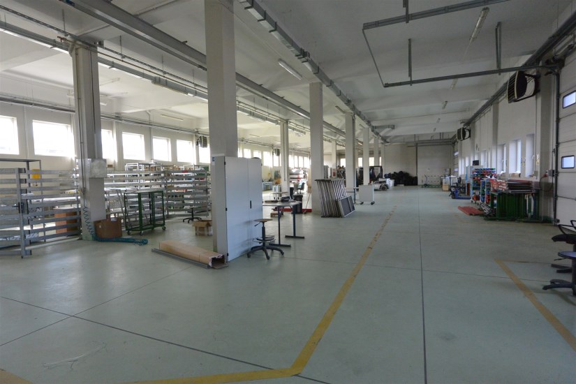 Hala Sprzedaż - świętokrzyskie, buski, Tuczępy, Dobrów