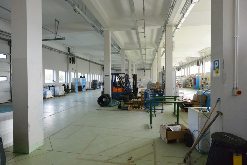 Hala Sprzedaż - świętokrzyskie, buski, Tuczępy, Dobrów