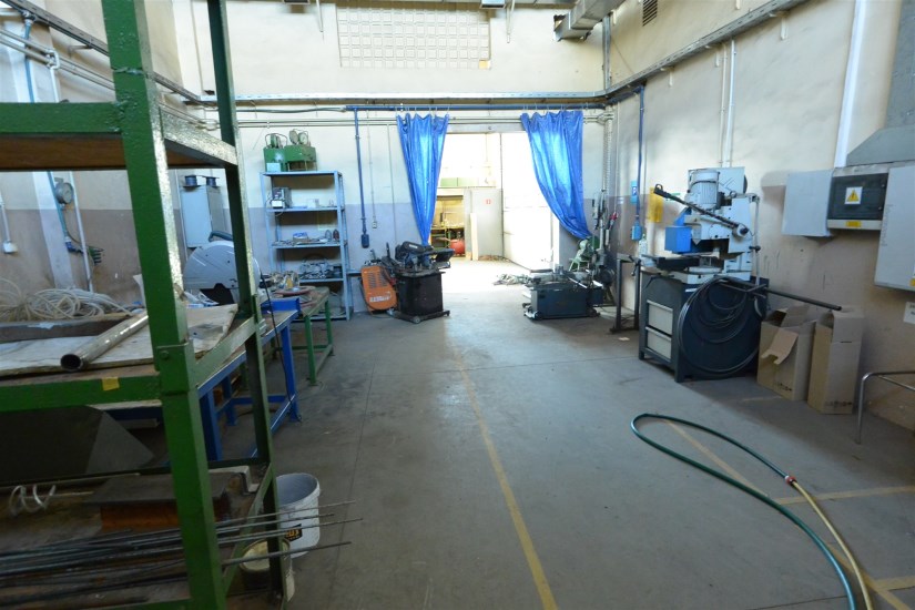 Hala Sprzedaż - świętokrzyskie, buski, Tuczępy, Dobrów