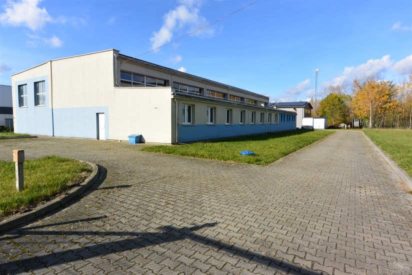 Hala Sprzedaż - świętokrzyskie, buski, Tuczępy, Dobrów