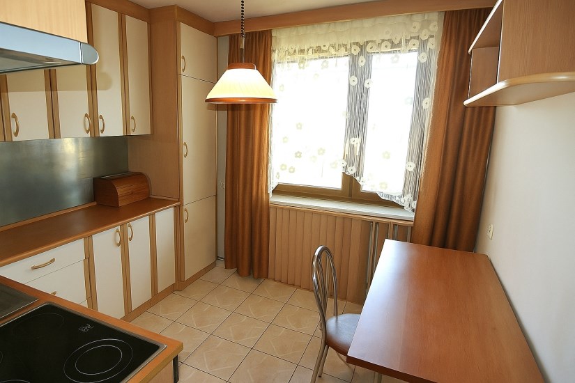 Mieszkanie Sprzedaż - świętokrzyskie, kielecki, Chmielnik