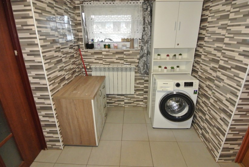 Dom Sprzedaż - świętokrzyskie, pińczowski, Działoszyce, Szyszczyce