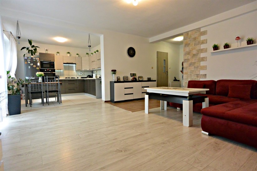 Dom Sprzedaż - świętokrzyskie, konecki, Fałków, Pląskowice