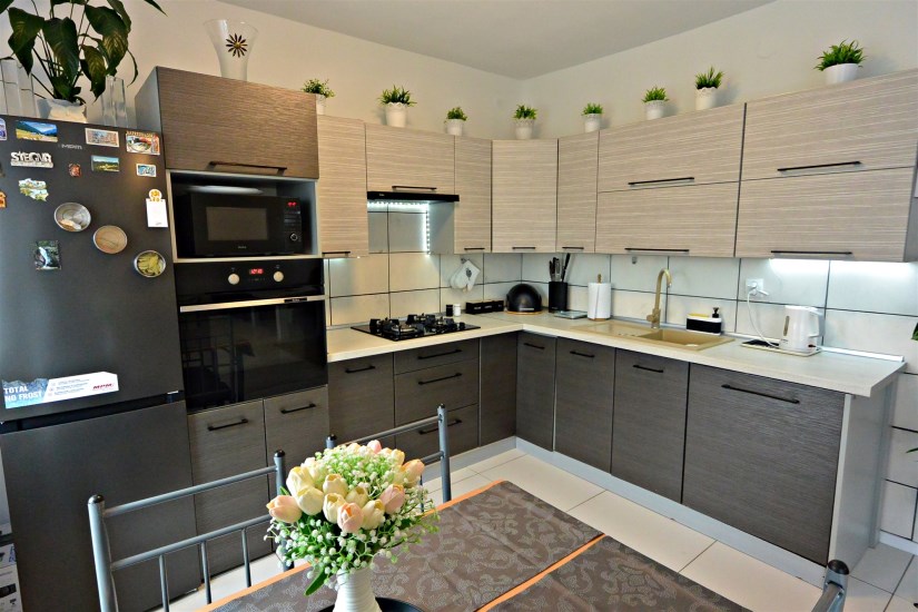 Dom Sprzedaż - świętokrzyskie, konecki, Fałków, Pląskowice