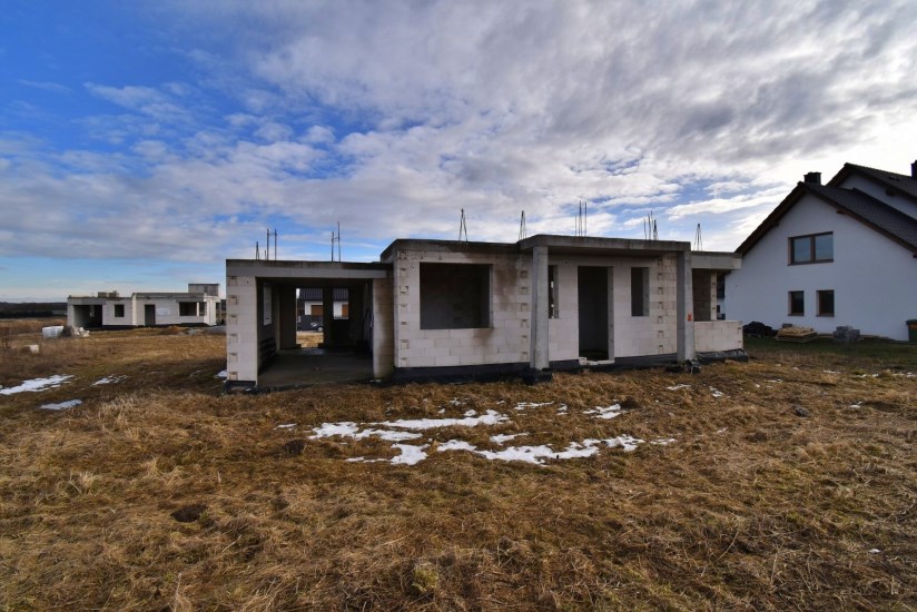 Dom Sprzedaż - świętokrzyskie, kielecki, Morawica, Lisów