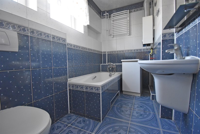 Dom Sprzedaż - świętokrzyskie, Kielce m., Kielce, Ostra Górka