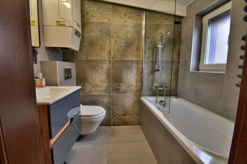 Dom Sprzedaż - świętokrzyskie, Kielce m., Kielce, Ostra Górka