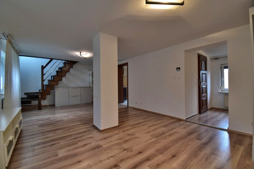 Dom Sprzedaż - świętokrzyskie, Kielce m., Kielce, Ostra Górka