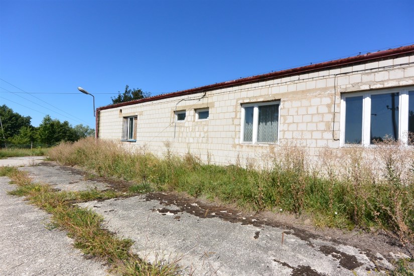 Hala Sprzedaż - świętokrzyskie, ostrowiecki, Ćmielów