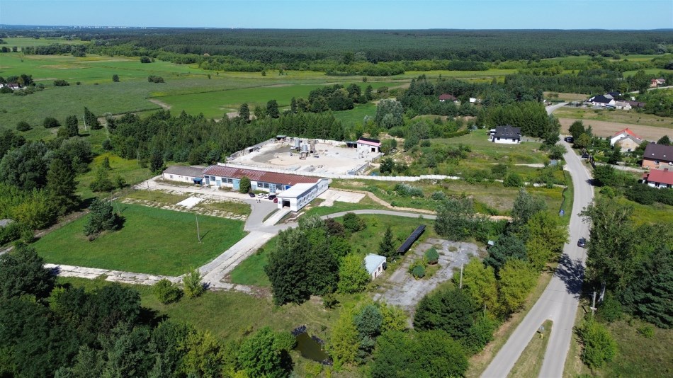 Hala Sprzedaż - świętokrzyskie, ostrowiecki, Ćmielów