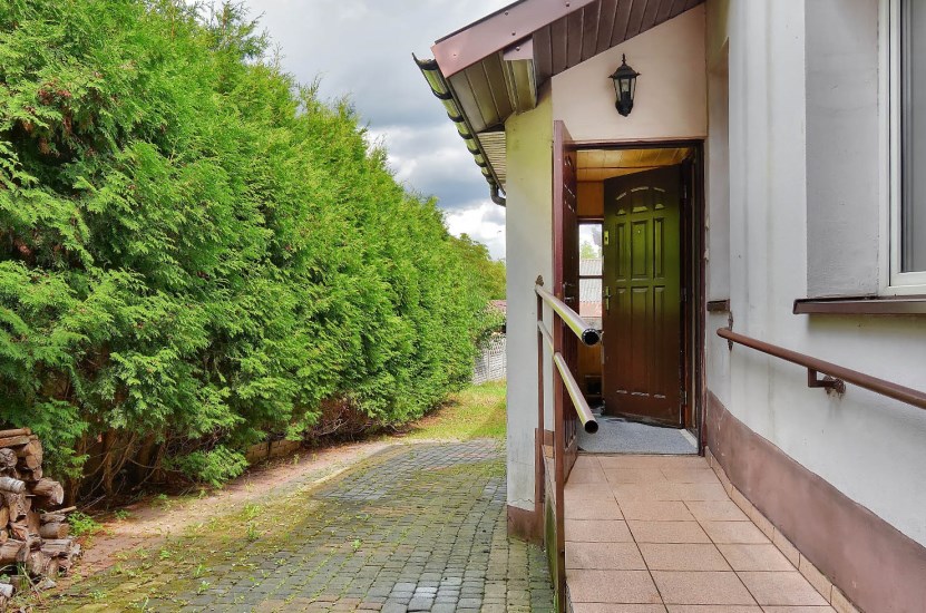 Dom Sprzedaż - świętokrzyskie, kielecki, Pierzchnica