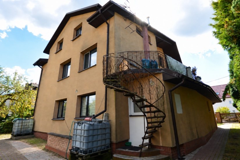 Dom Sprzedaż - świętokrzyskie, kielecki, Piekoszów